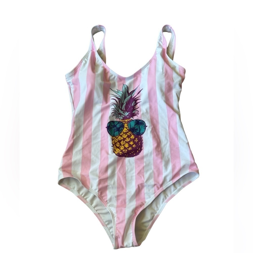 NWT PatPat one piece swimsuit women’s medium pink,white pineapple